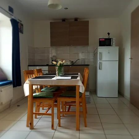 Idill Ueduelohaz 2 * Tiszafüred